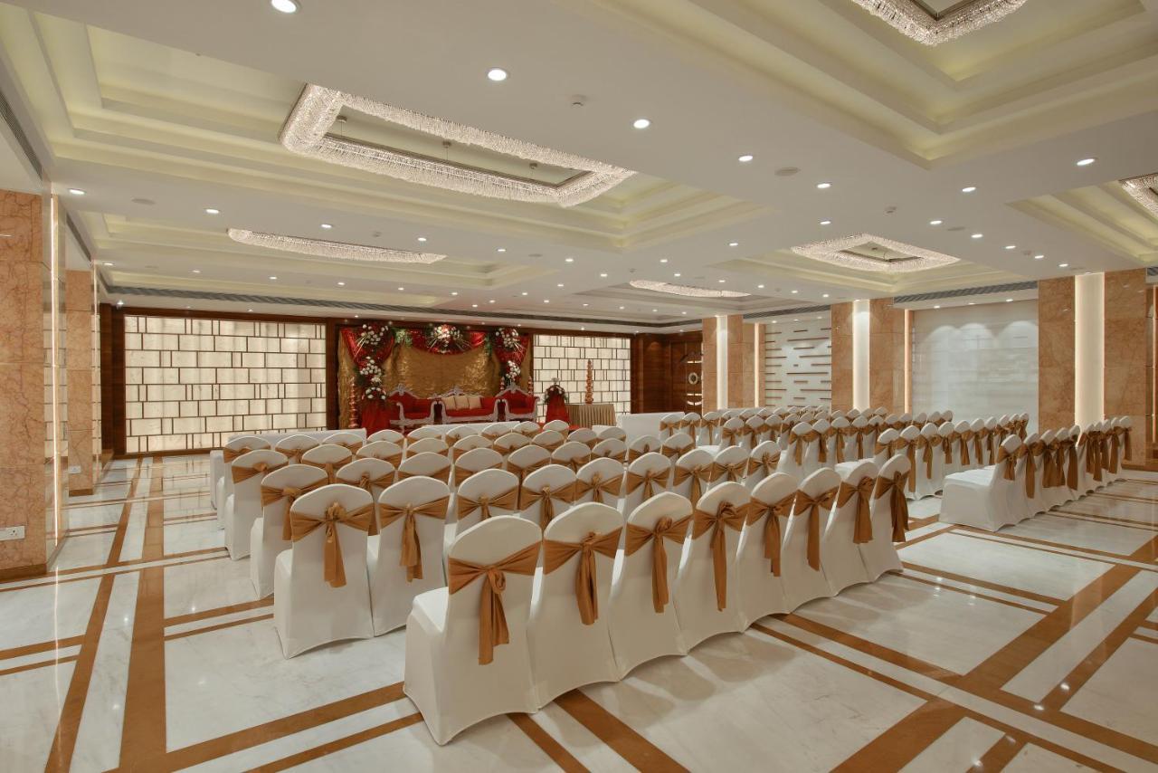 Krishna Palace Hotel Mumbai Exteriör bild